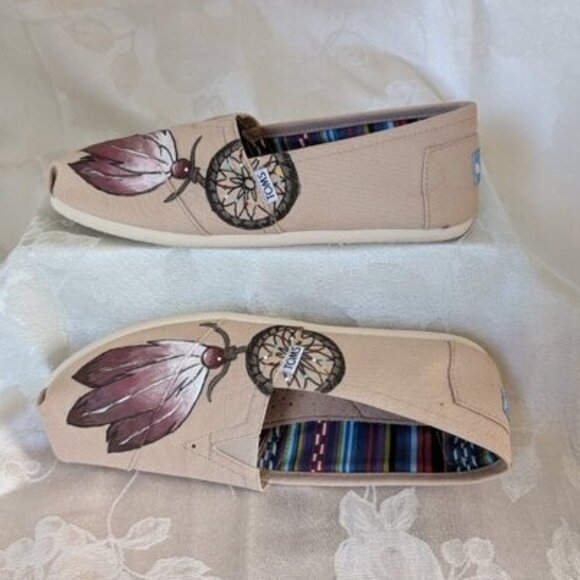 TOMS Dream catcher & feather canvas Alpargata Classic Shoe - Picture 1 of 11